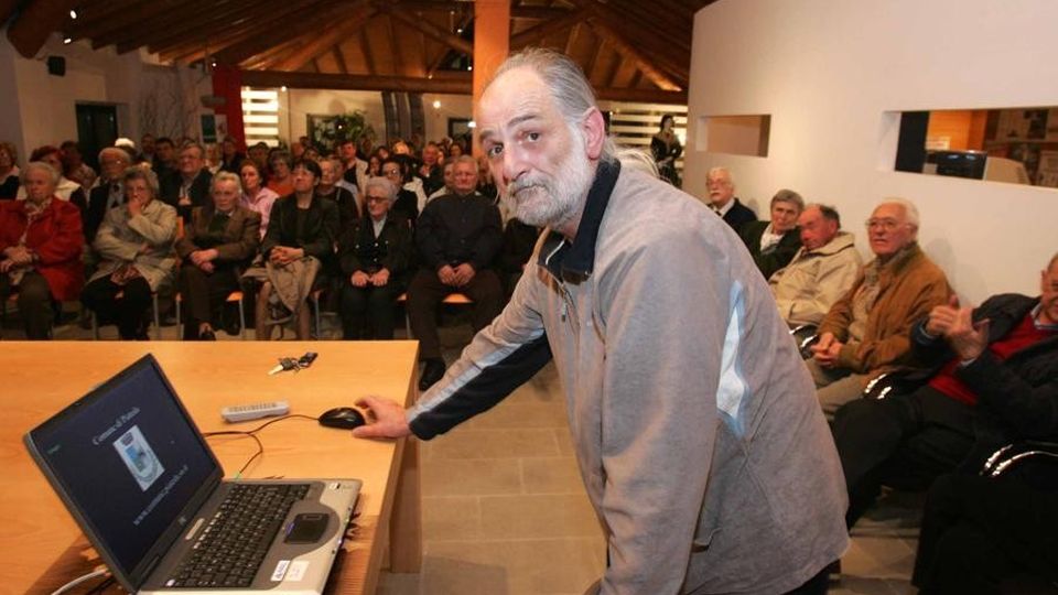 L’addio a Lucini, uomo di poesia con tanti amici L’addio a Lucini, uomo di poesia con tanti amici