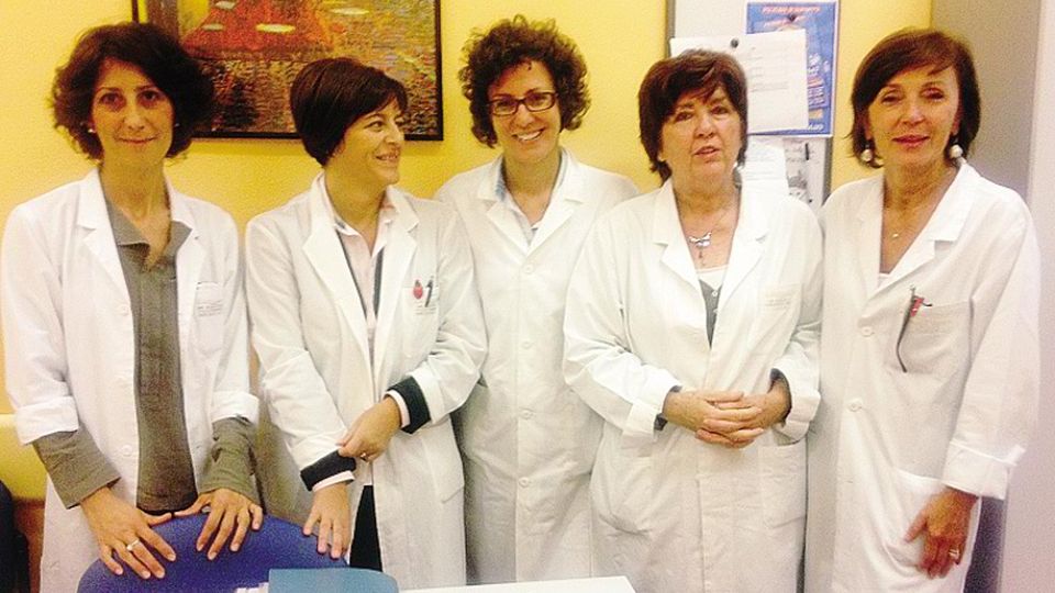Il disagio psichico e donne anoressiche Un team in aiuto Il disagio psichico e donne anoressiche Un team in aiuto