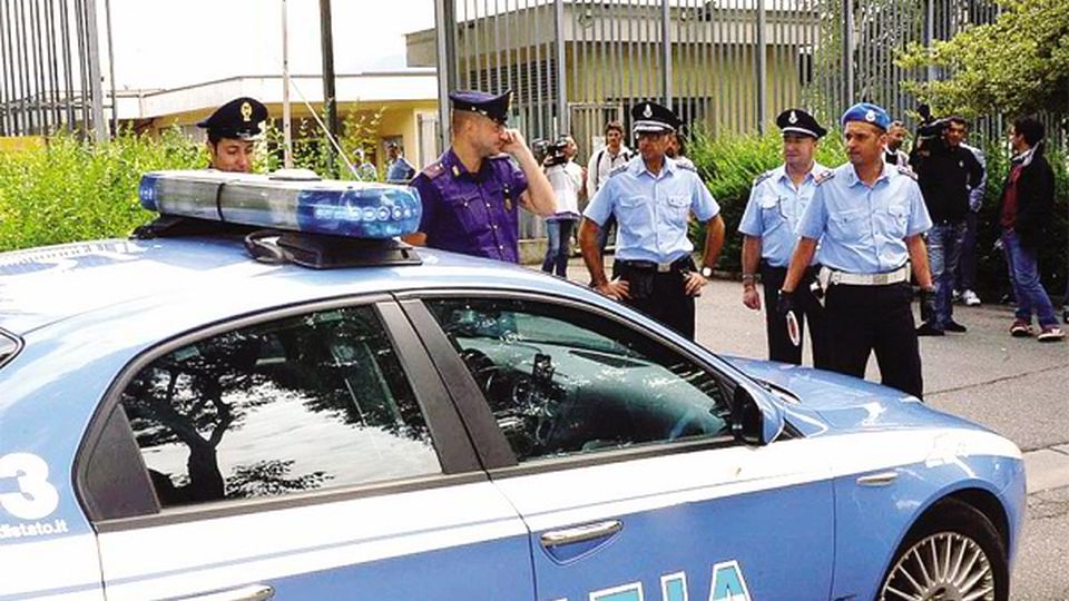 Yara, Bossetti tace ancora al pm Slitta il test sul padre dell’indagato Yara, Bossetti tace ancora al pm Slitta il test sul padre dell’indagato