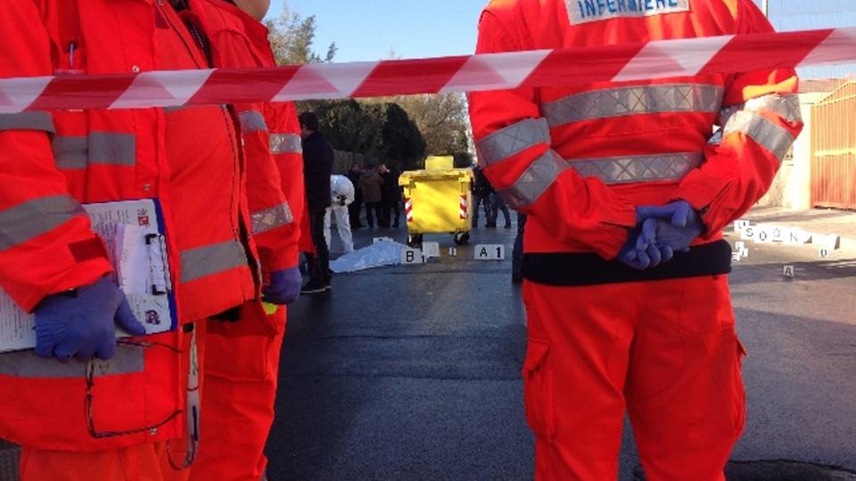 Bari,pregiudicato ucciso con colpi mitra Bari,pregiudicato ucciso con colpi mitra