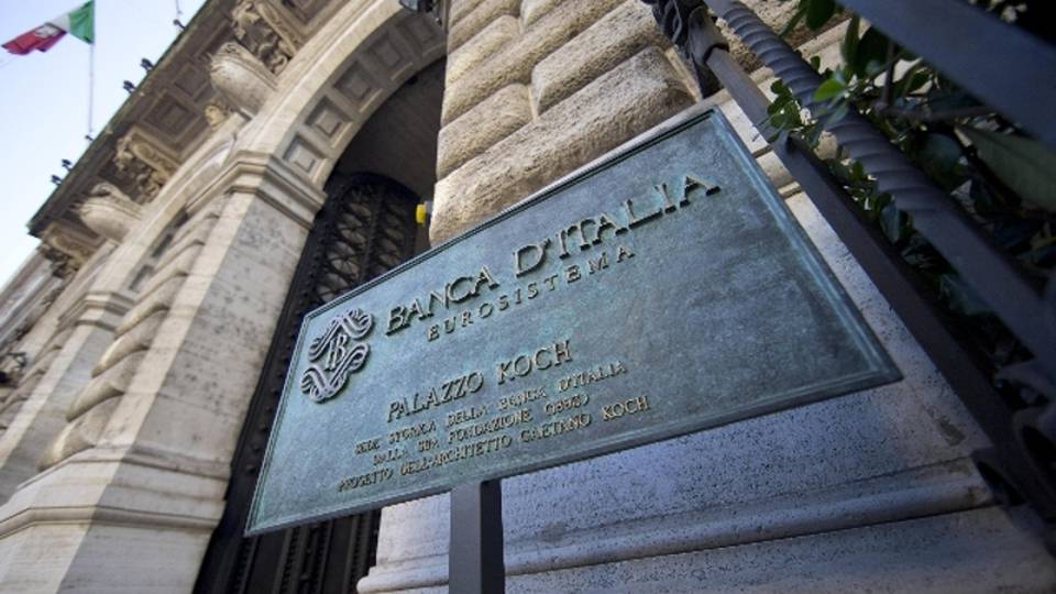 Bankitalia: taglia stime Pil 2015 +0,4% Bankitalia: taglia stime Pil 2015 +0,4%