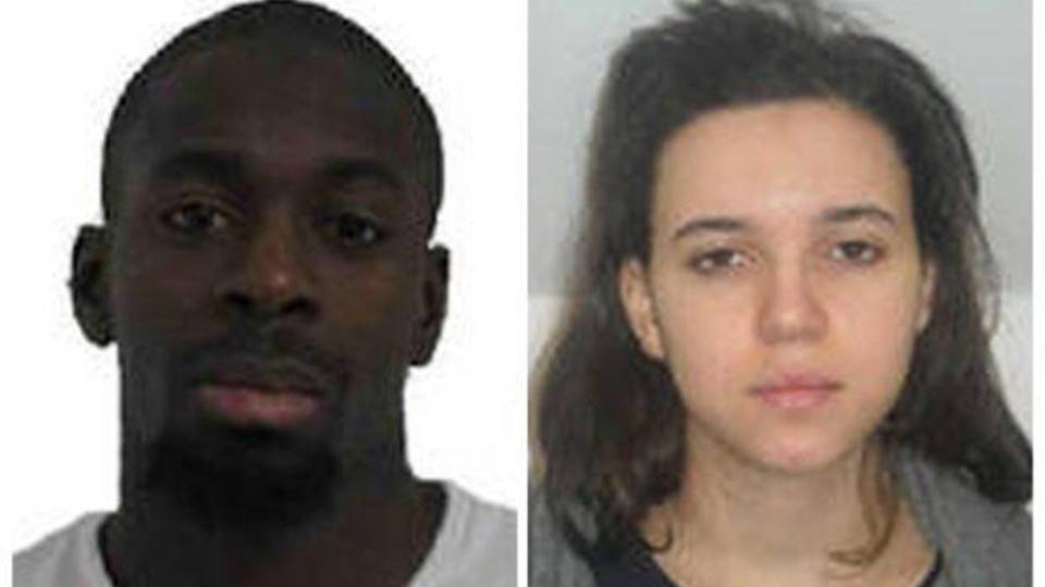 Tv, Hayat aspetta figlio da Coulibaly Tv, Hayat aspetta figlio da Coulibaly