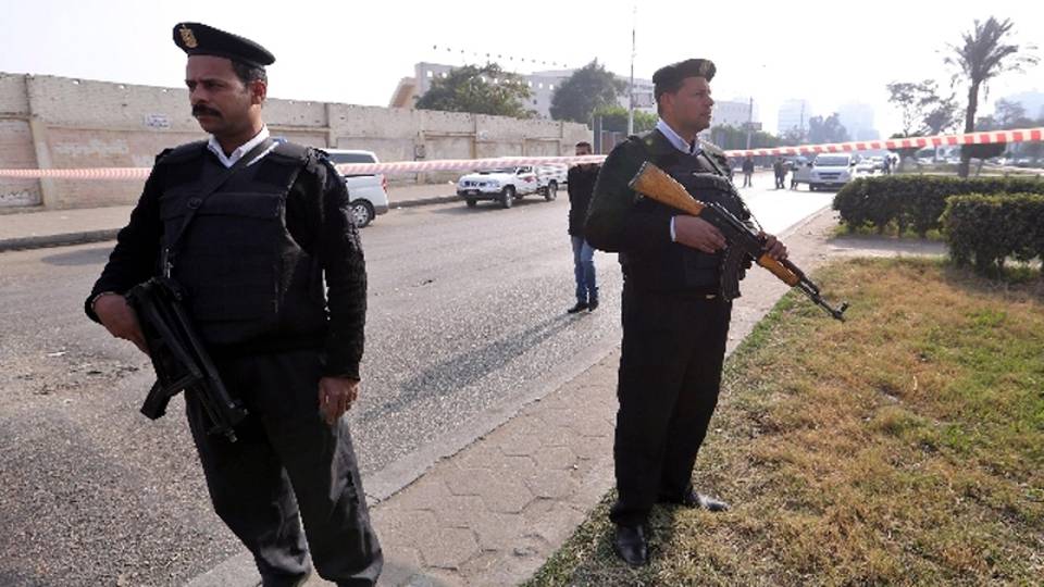 Egitto: bilancio morti è salito a 4 Egitto: bilancio morti è salito a 4