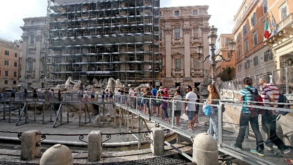 Fontana Trevi, finita parte del restauro Fontana Trevi, finita parte del restauro