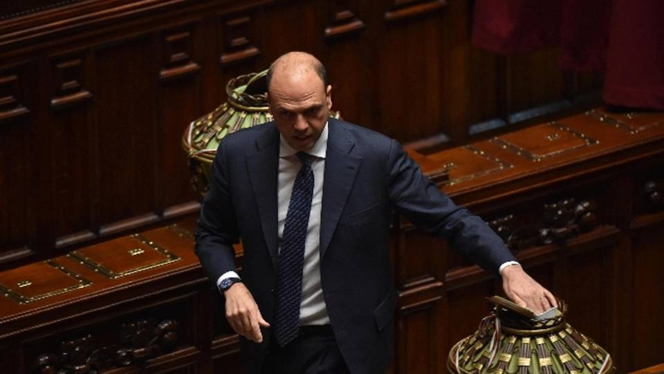 Alfano, sì Mattarella ma Renzi sbagliato Alfano, sì Mattarella ma Renzi sbagliato