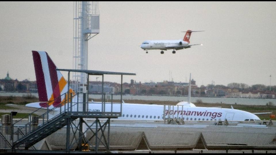 Ue chiese a Germania più controlli aerei Ue chiese a Germania più controlli aerei