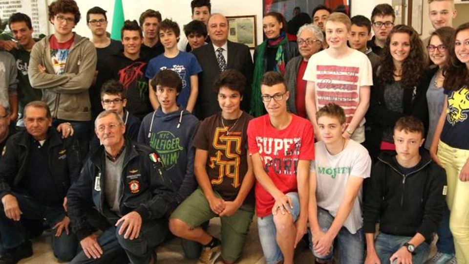 Dalla Valle ai cieli sopra l’Atlantico Il Piazzi celebra il suo eroe Cadringher Dalla Valle ai cieli sopra l’Atlantico Il Piazzi celebra il suo eroe Cadringher