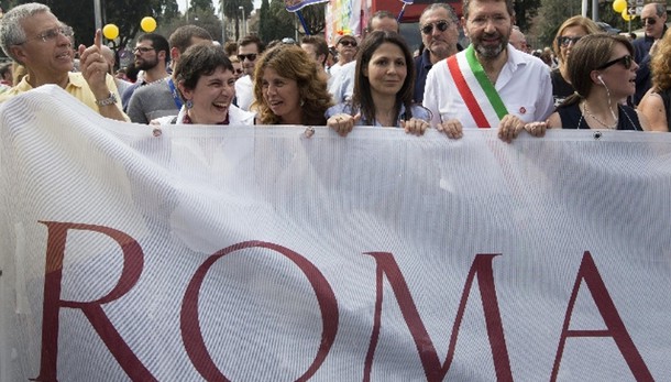 Gay:al Roma Pride Marino in testa corteo