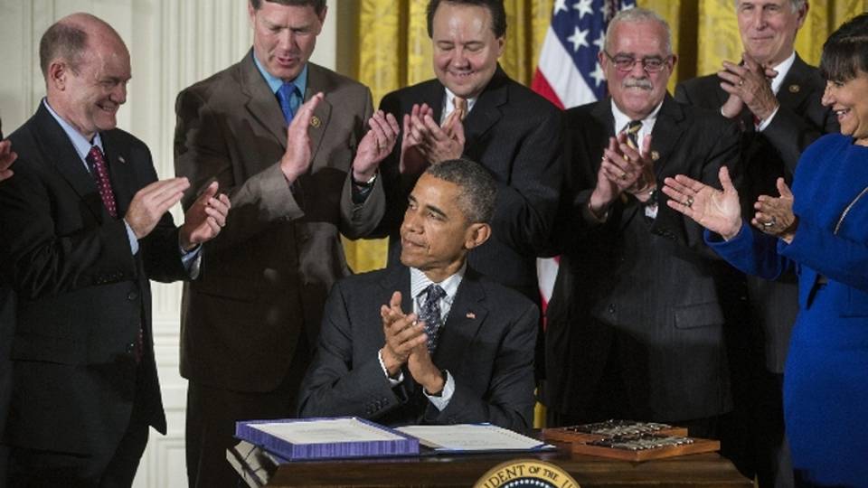 Vola popolarità Obama, al 50% Vola popolarità Obama, al 50%