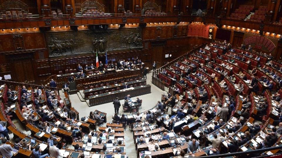 Si Camera a decreto su pensioni Si Camera a decreto su pensioni