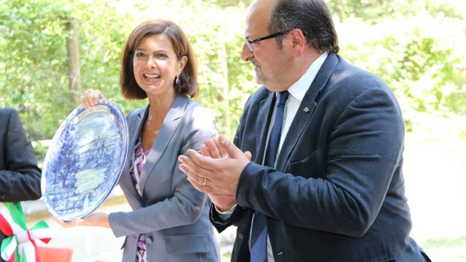 Boldrini, dar seguito a pdl popolari Boldrini, dar seguito a pdl popolari