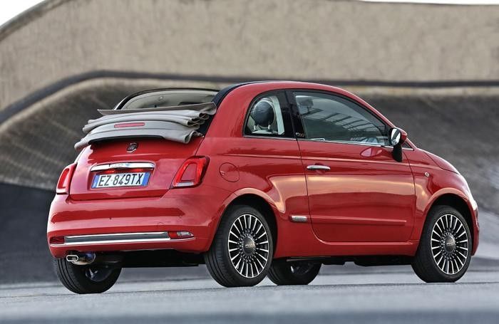 Nuova Fiat 500 in versione Cabrio Nuova Fiat 500 in versione Cabrio