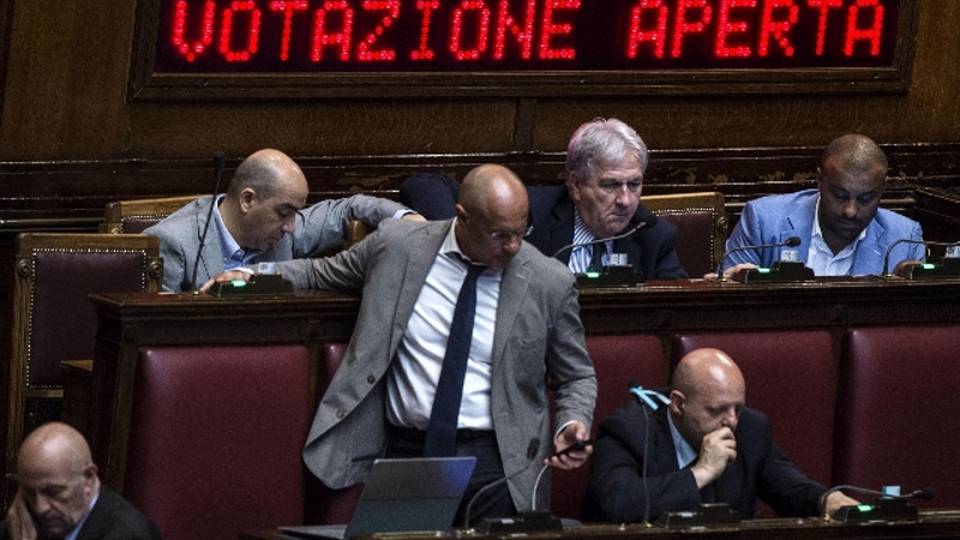 Conflitto interessi: Sel, Pd frena Conflitto interessi: Sel, Pd frena