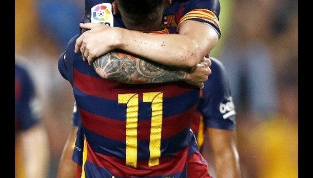 Neymar fermo 15 giorni per orecchioni