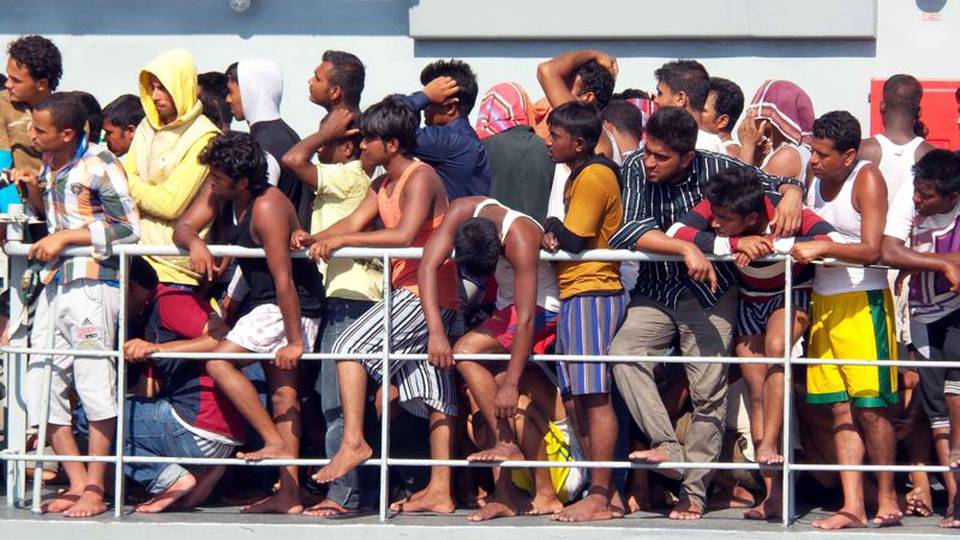 Naufragi Grecia, 8 bimbi tra morti Naufragi Grecia, 8 bimbi tra morti