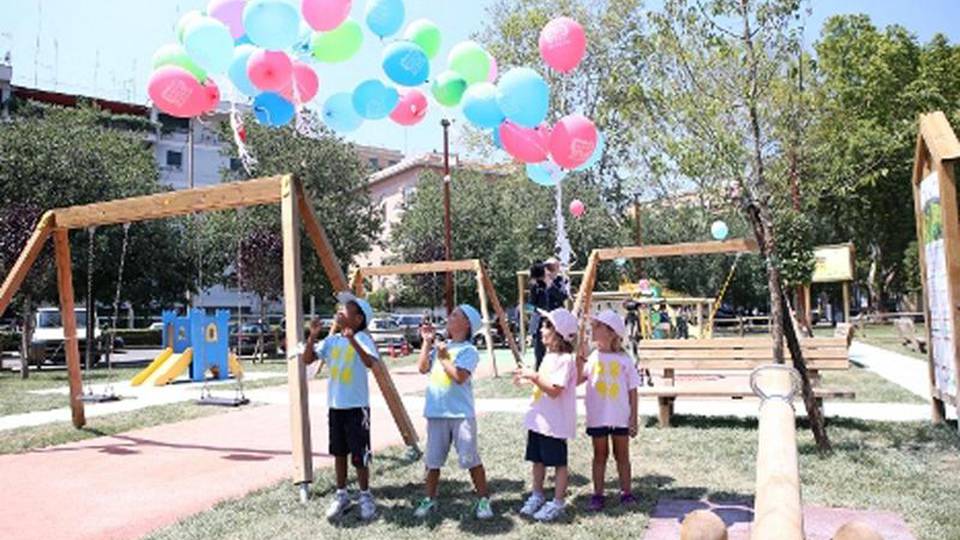 Parcogiochi vietati a figli di evasori Parcogiochi vietati a figli di evasori