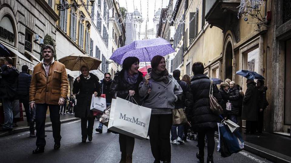 Record fiducia consumatori, calo imprese Record fiducia consumatori, calo imprese