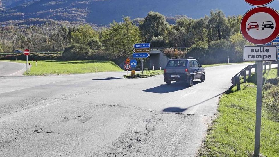Nuovo svincolo della tangenziale a Sondrio: apre il cantiere Nuovo svincolo della tangenziale a Sondrio: apre il cantiere