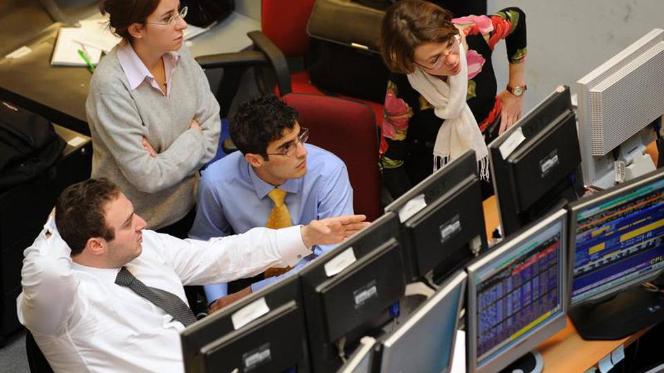 Borsa: Milano chiude a +1,2% con banche Borsa: Milano chiude a +1,2% con banche