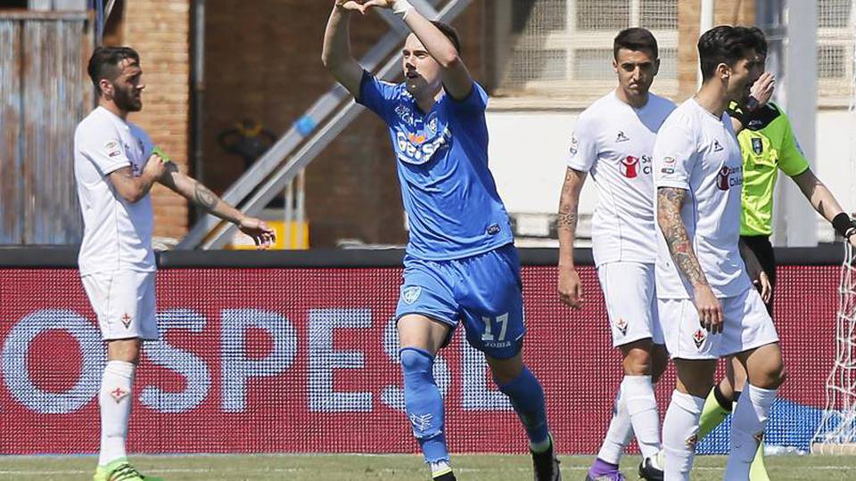 Fiorentina,striscione contro Della Valle Fiorentina,striscione contro Della Valle