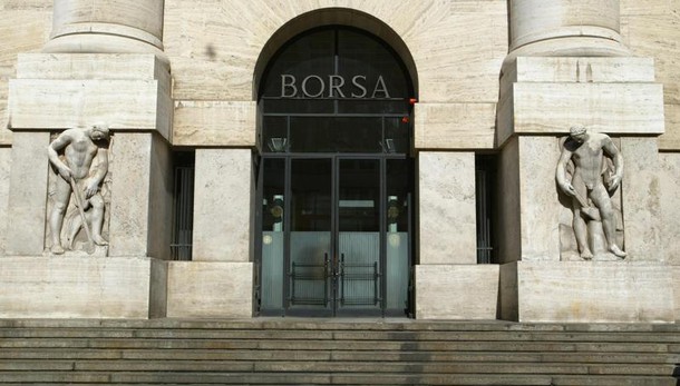 Borsa, Milano apre in rialzo (+0,22%)