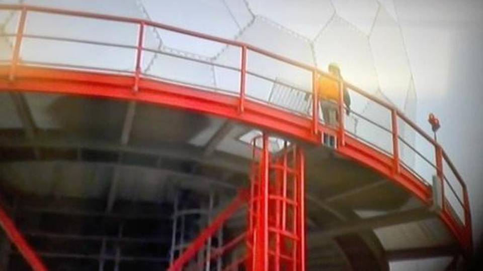 Cade da ponte radio a Sassari e muore Cade da ponte radio a Sassari e muore