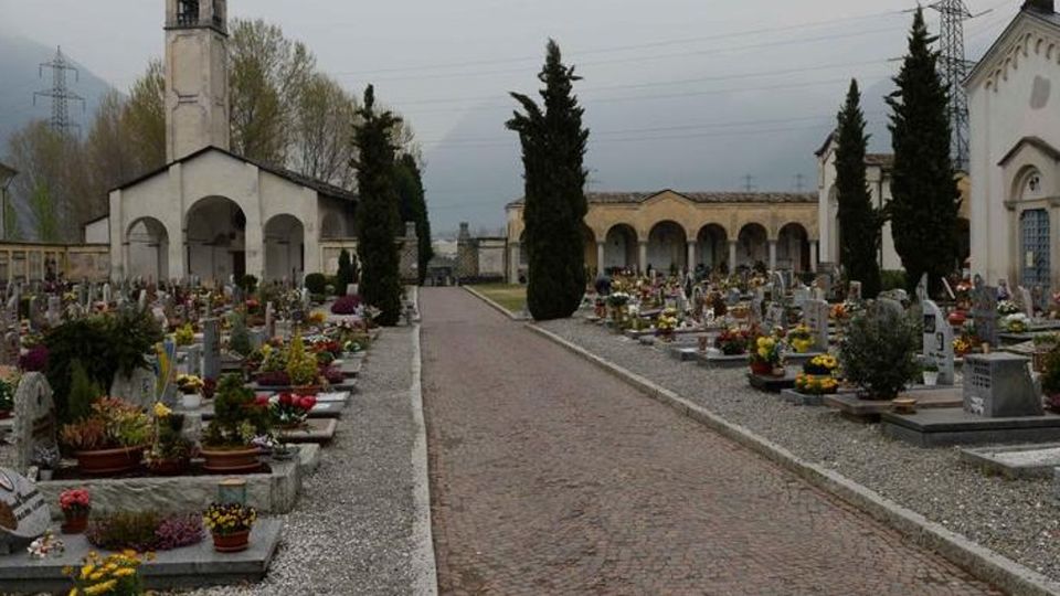 Basta con i furti dentro al cimitero Ruggeri: «metteremo telecamere» Basta con i furti dentro al cimitero Ruggeri: «metteremo telecamere»