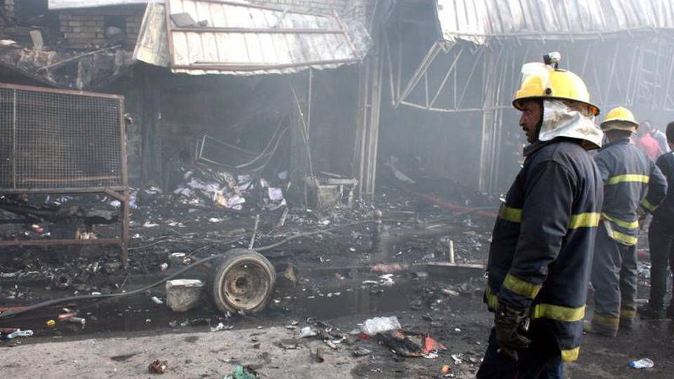 Iraq: 18 morti in duplice attentato Iraq: 18 morti in duplice attentato