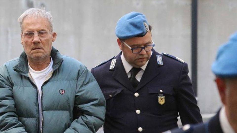 Moira cercò di difendersi e scappare Moira cercò di difendersi e scappare