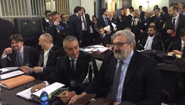 Ilva:iniziato processo, in aula Emiliano