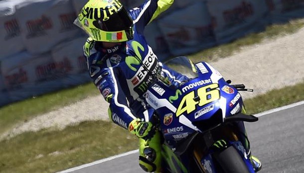 Moto: Italia, Rossi in pole position
