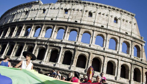 Roma Pride, l' 11 parata in centro Roma
