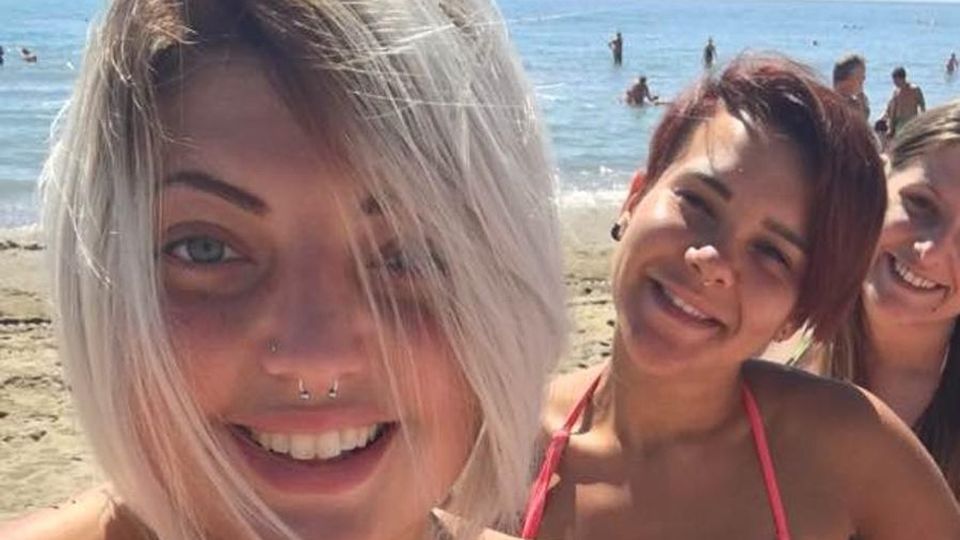 Lurate, l’ultimo desiderio di Alessia Al mare di Lignano con le amiche Lurate, l’ultimo desiderio di Alessia Al mare di Lignano con le amiche