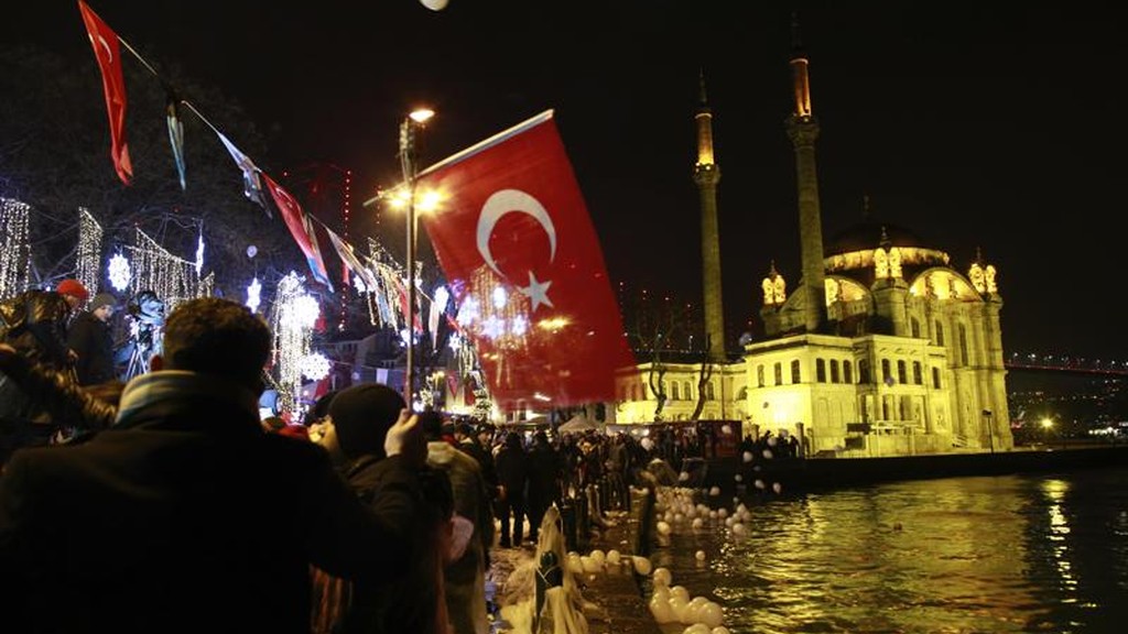 Istanbul: Mattarella, serve fermezza Istanbul: Mattarella, serve fermezza
