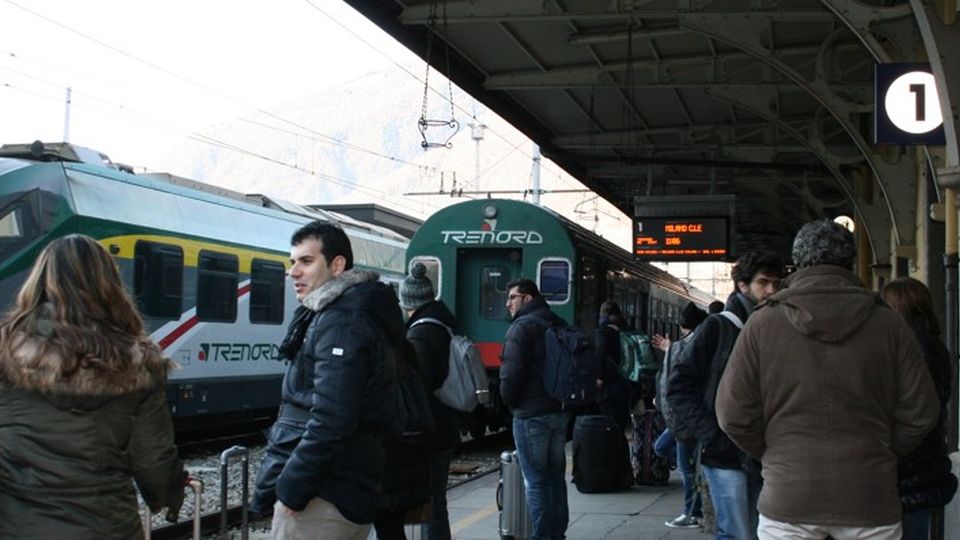 Risolto il nodo del trasporto studenti Un pullman per raggiungere la stazione Risolto il nodo del trasporto studenti Un pullman per raggiungere la stazione