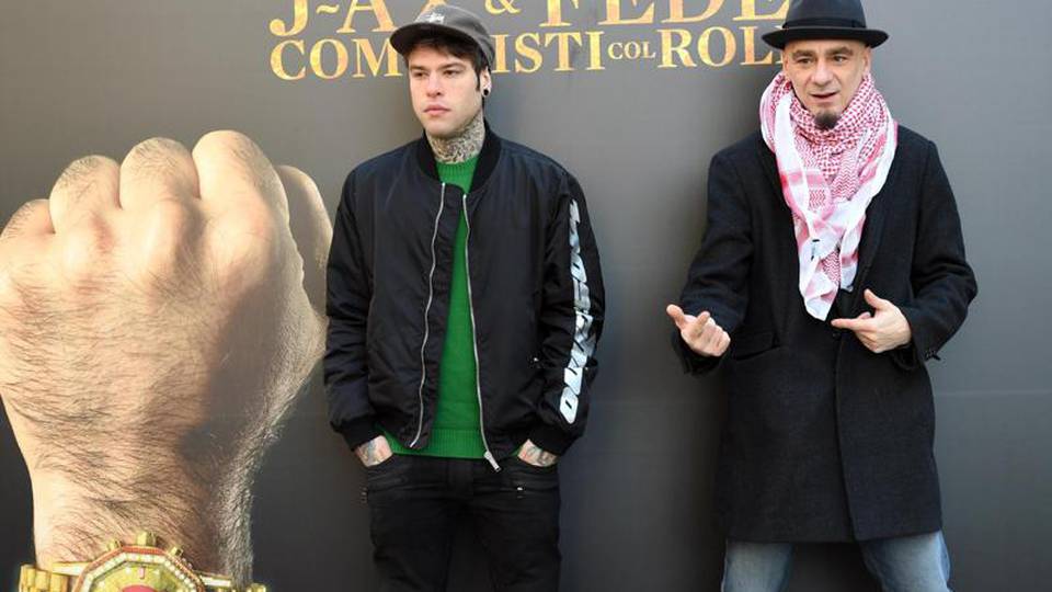 Al top J-Ax e Fedez, entra De Gregori Al top J-Ax e Fedez, entra De Gregori