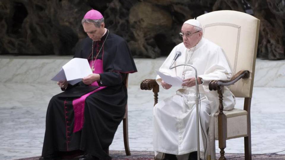 Papa: non legare a denaro scelte salute Papa: non legare a denaro scelte salute