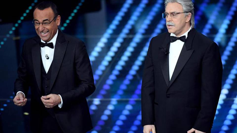 Crozza all'Ariston nei panni di Razzi Crozza all'Ariston nei panni di Razzi