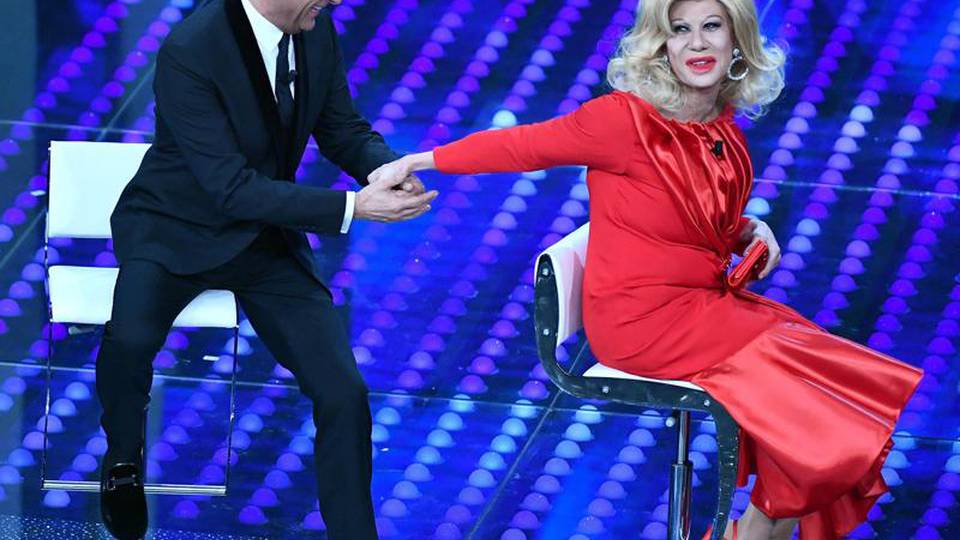 Sandra Milo, Meglio satira che funerale Sandra Milo, Meglio satira che funerale