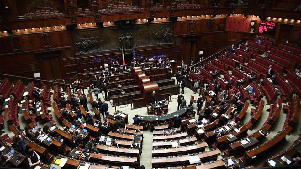 Dl Banche, sì alla fiducia al Governo Dl Banche, sì alla fiducia al Governo