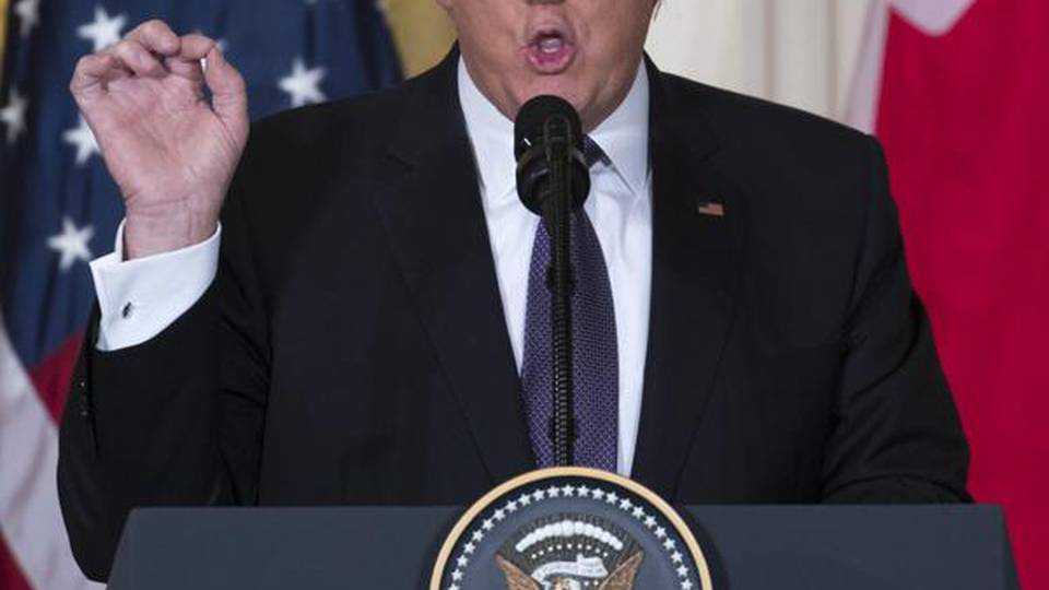 Trump: '007 nascondono informazioni' Trump: '007 nascondono informazioni'