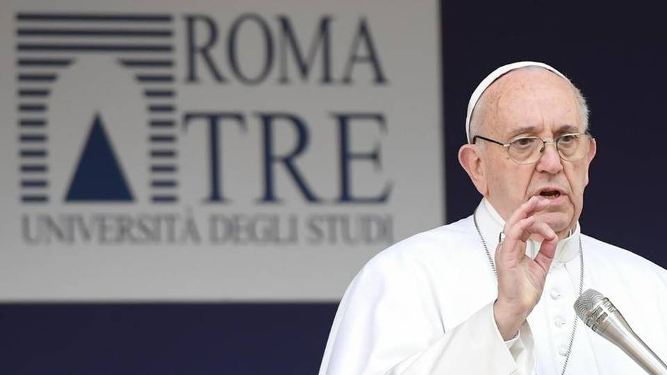 Papa: migrazioni non pericolo ma sfida Papa: migrazioni non pericolo ma sfida