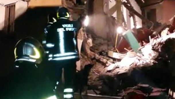 Crolla palazzo a Catania, una vittima