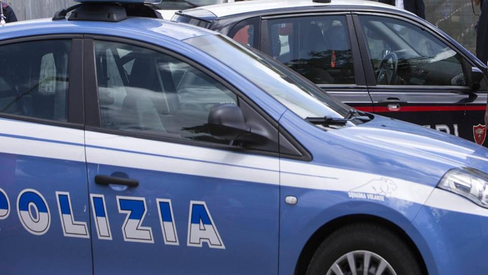 Spari davanti a locale a Roma, 4 feriti Spari davanti a locale a Roma, 4 feriti