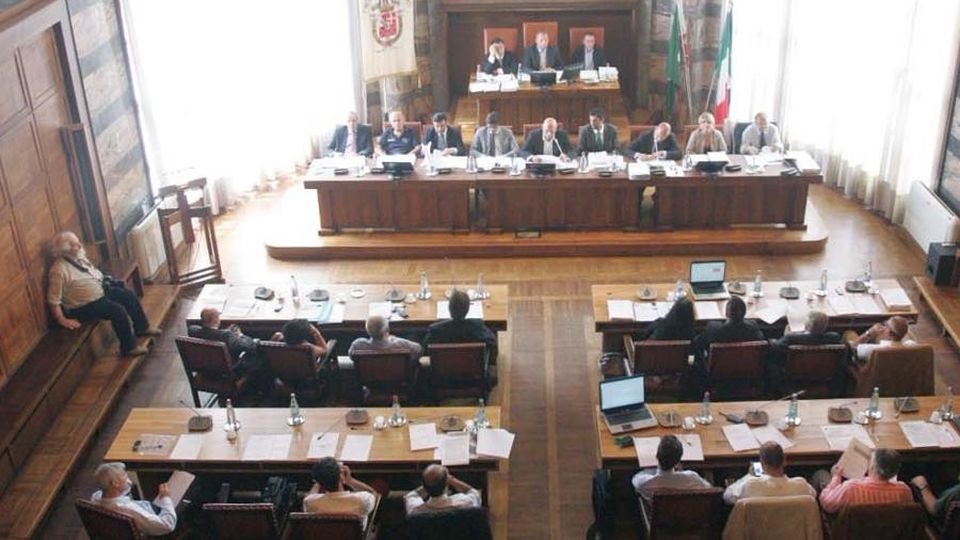 Piano di bilancio idrico, promozione a pieni voti Piano di bilancio idrico, promozione a pieni voti