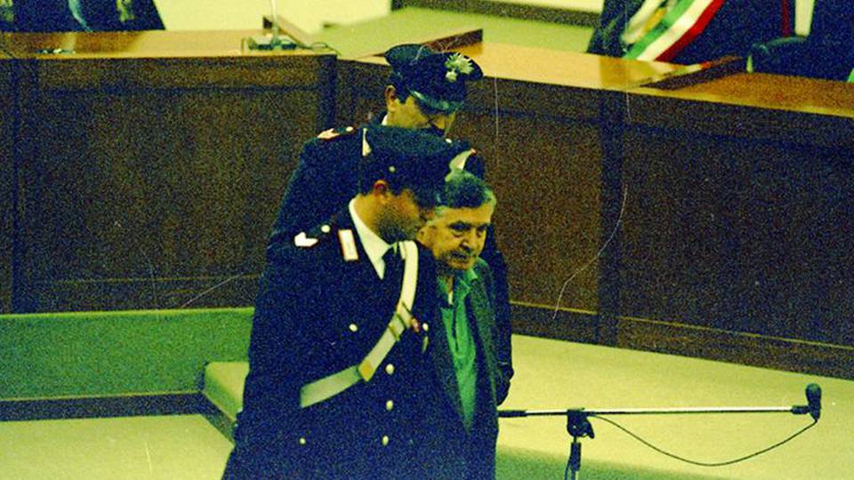 Riina ci ripensa, non risponde a Pm Riina ci ripensa, non risponde a Pm