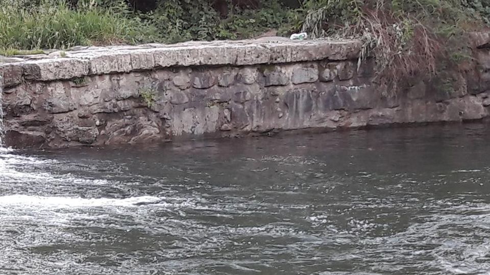 Rischia di annegare in una pozza del Bitto, grave ragazzo di 15 anni Rischia di annegare in una pozza del Bitto, grave ragazzo di 15 anni