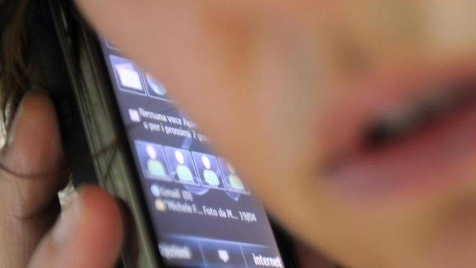 Bollette del telefono a 28 giorni Nuovo dietrofront: niente rimborsi Bollette del telefono a 28 giorni Nuovo dietrofront: niente rimborsi