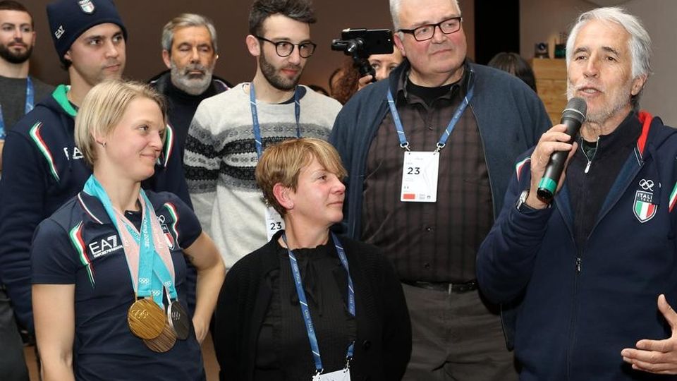 Olimpiadi, dallo sport italiano l’applauso alla Fontana Olimpiadi, dallo sport italiano l’applauso alla Fontana