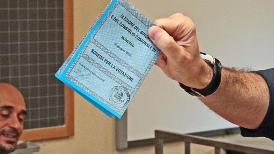 Elezioni amministrative, affluenza in calo Elezioni amministrative, affluenza in calo